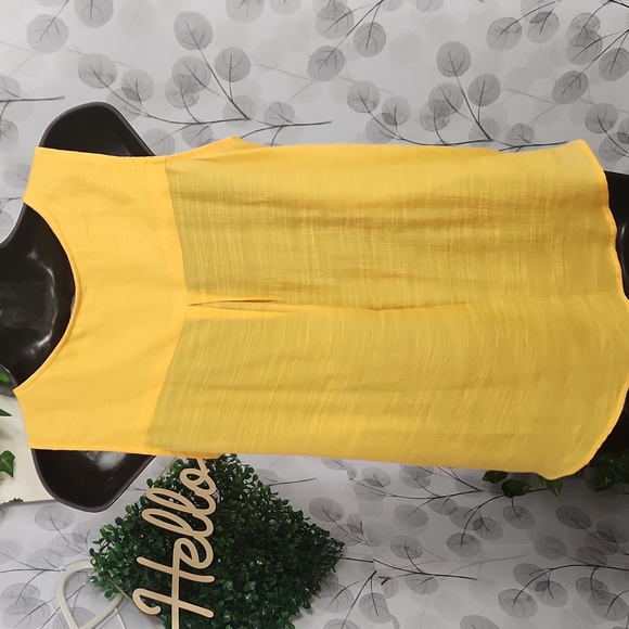 harvé benard Gold Zip-Front Sleeveless Blouse - Picture 6 of 8